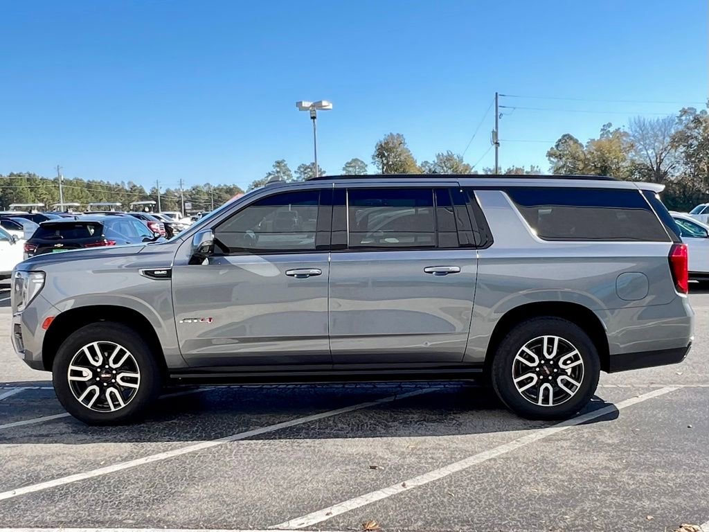 Used 2021 GMC Yukon XL AT4 w/ AT4 Premium Plus Package image 9