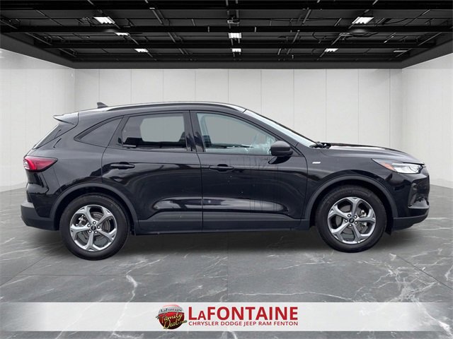 Used 2025 Ford Escape ST-Line image 6