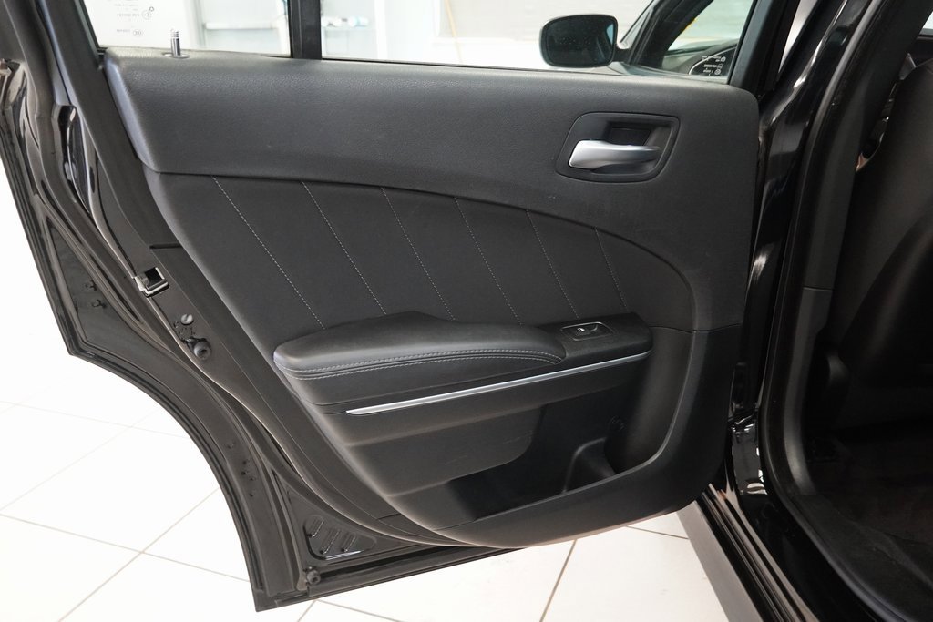 Used 2018 Dodge Charger R/T Scat Pack image 23