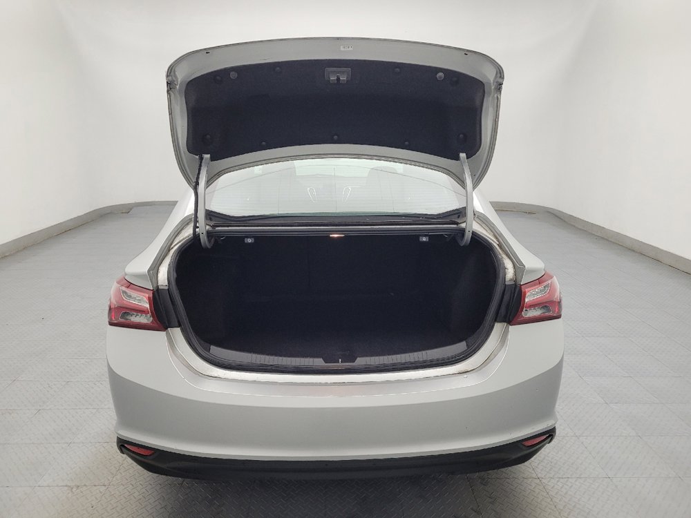 Used 2019 Chevrolet Malibu LT image 29
