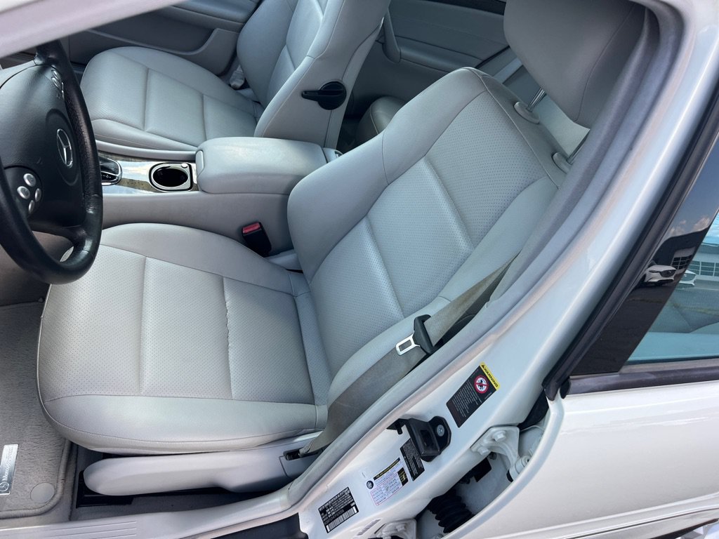 Used 2007 Mercedes-Benz C 230 Sedan image 11