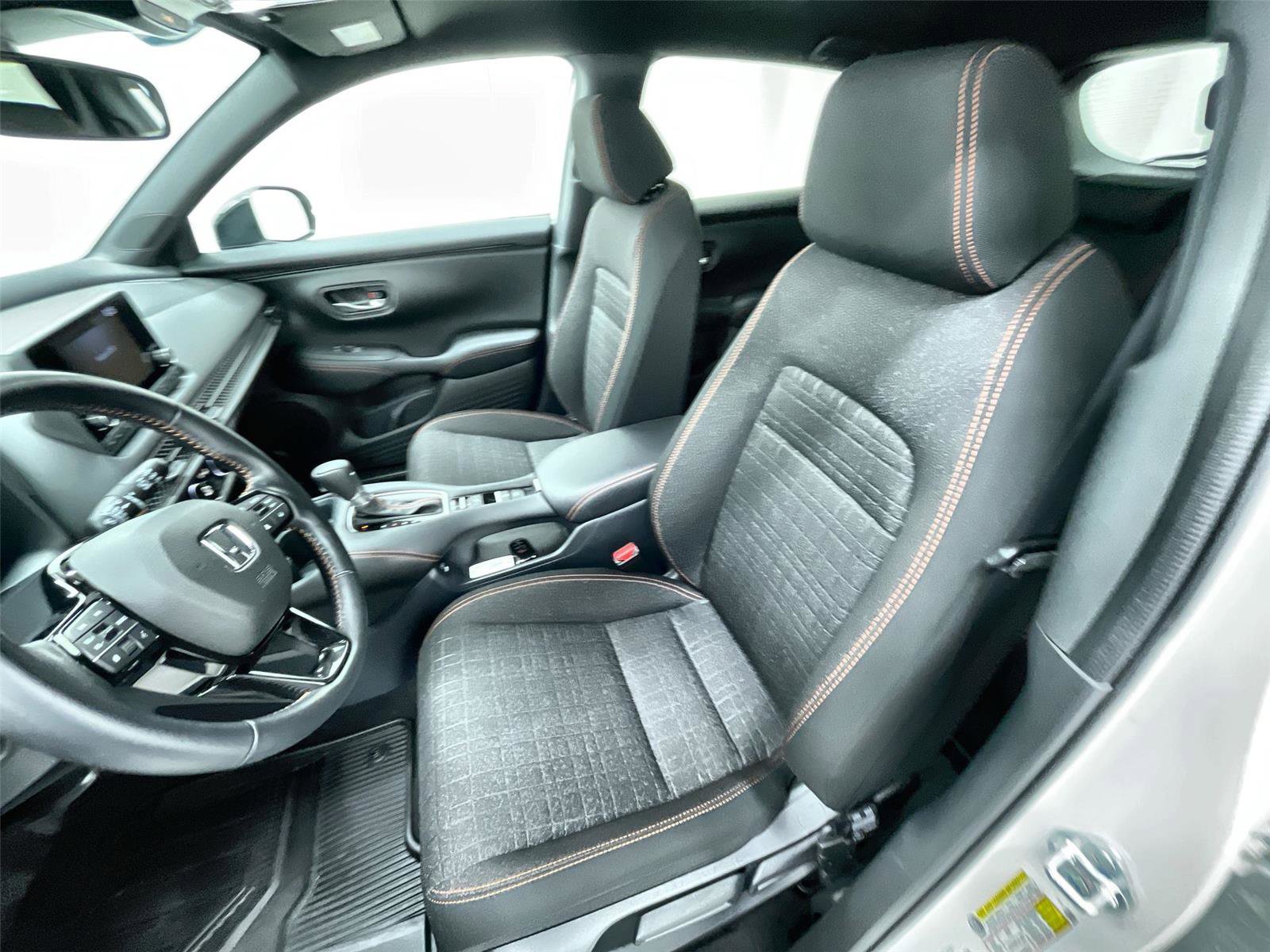 Certified 2025 Honda HR-V Sport image 18