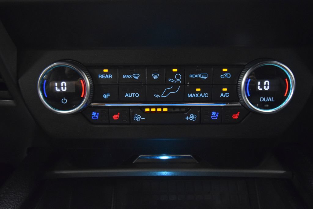 Used 2019 Ford Expedition XLT w/ Equipment Group 202A RWD image 13