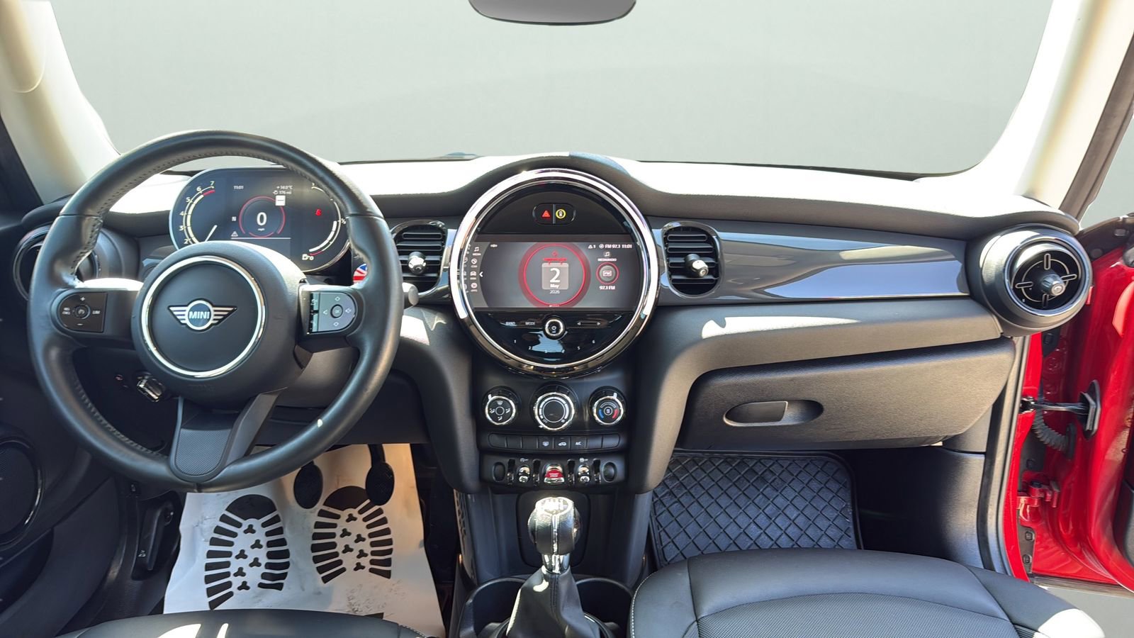 Used 2024 MINI Cooper 2-Door Hardtop FWD image 21