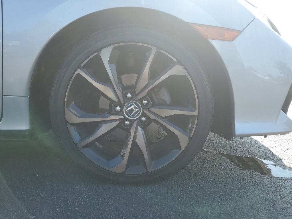 Certified 2018 Honda Civic Sport Touring image 10