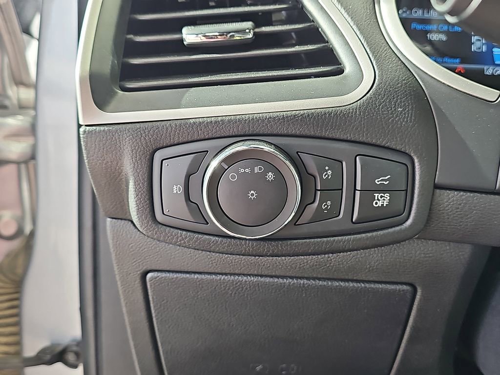 Used 2021 Ford Edge ST-Line FWD image 26