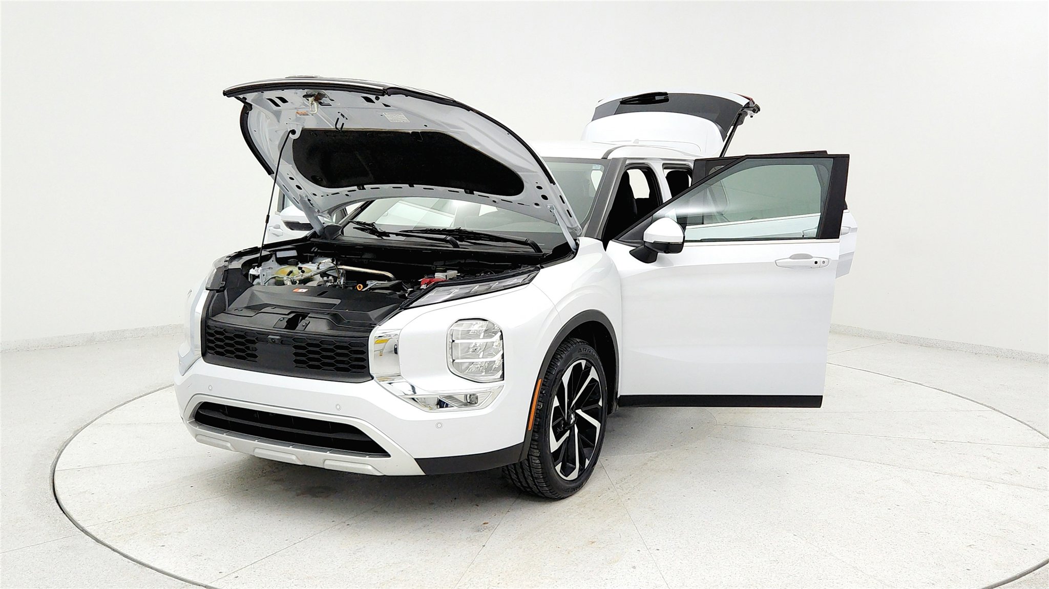 Used 2024 Mitsubishi Outlander FWD image 32