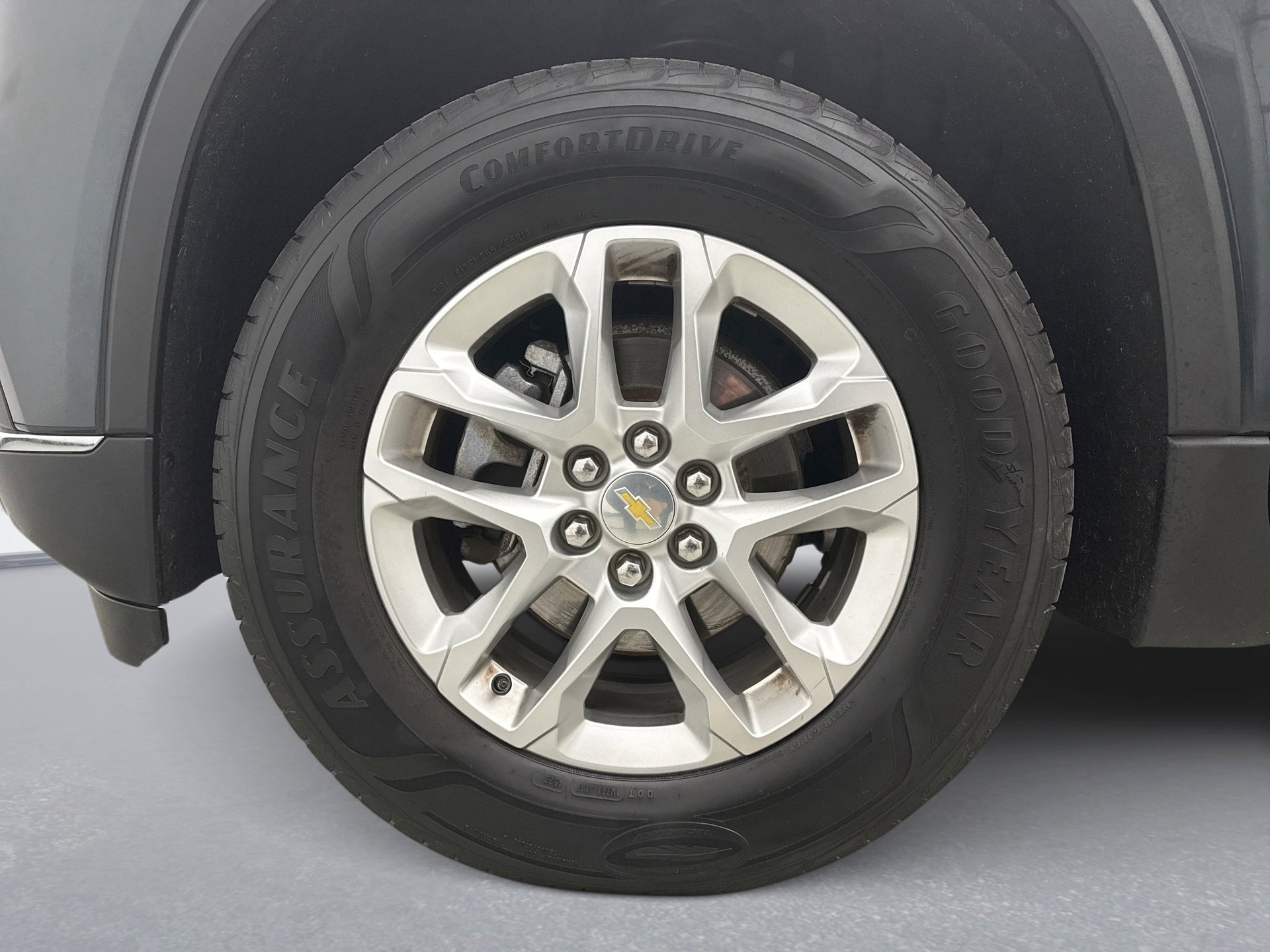 Used 2020 Chevrolet Traverse LT image 25
