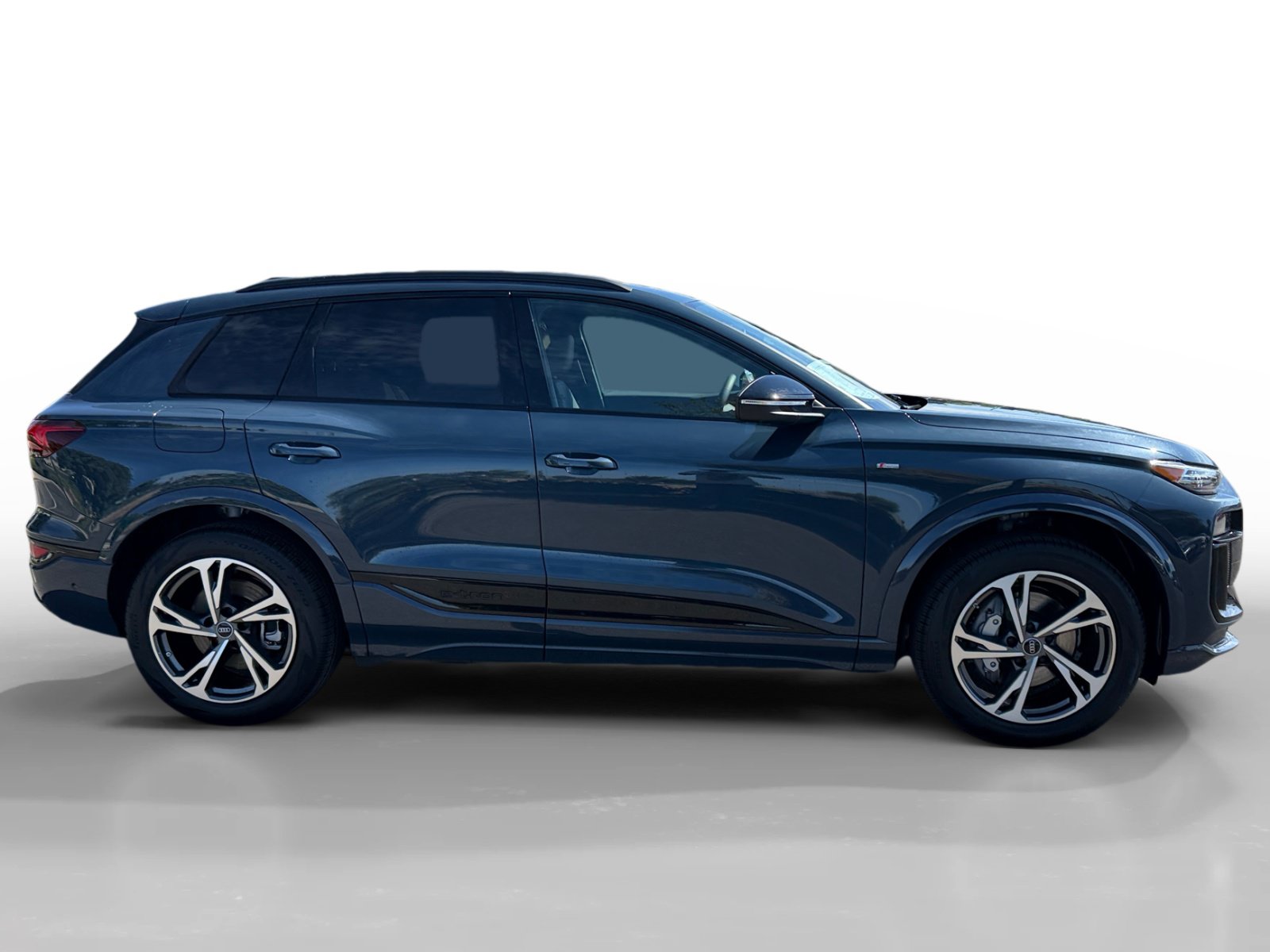 New 2027 Audi Q6 e-tron Premium Plus AWD/4WD image 6