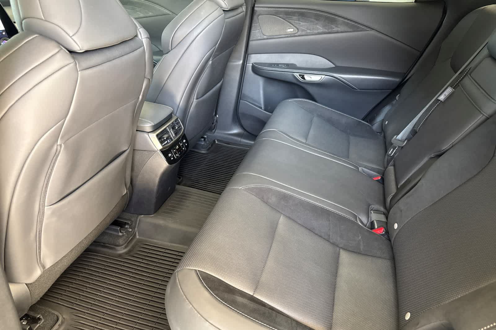 Used 2024 Lexus RX 500h F Sport w/ Convenience Package AWD/4WD image 4