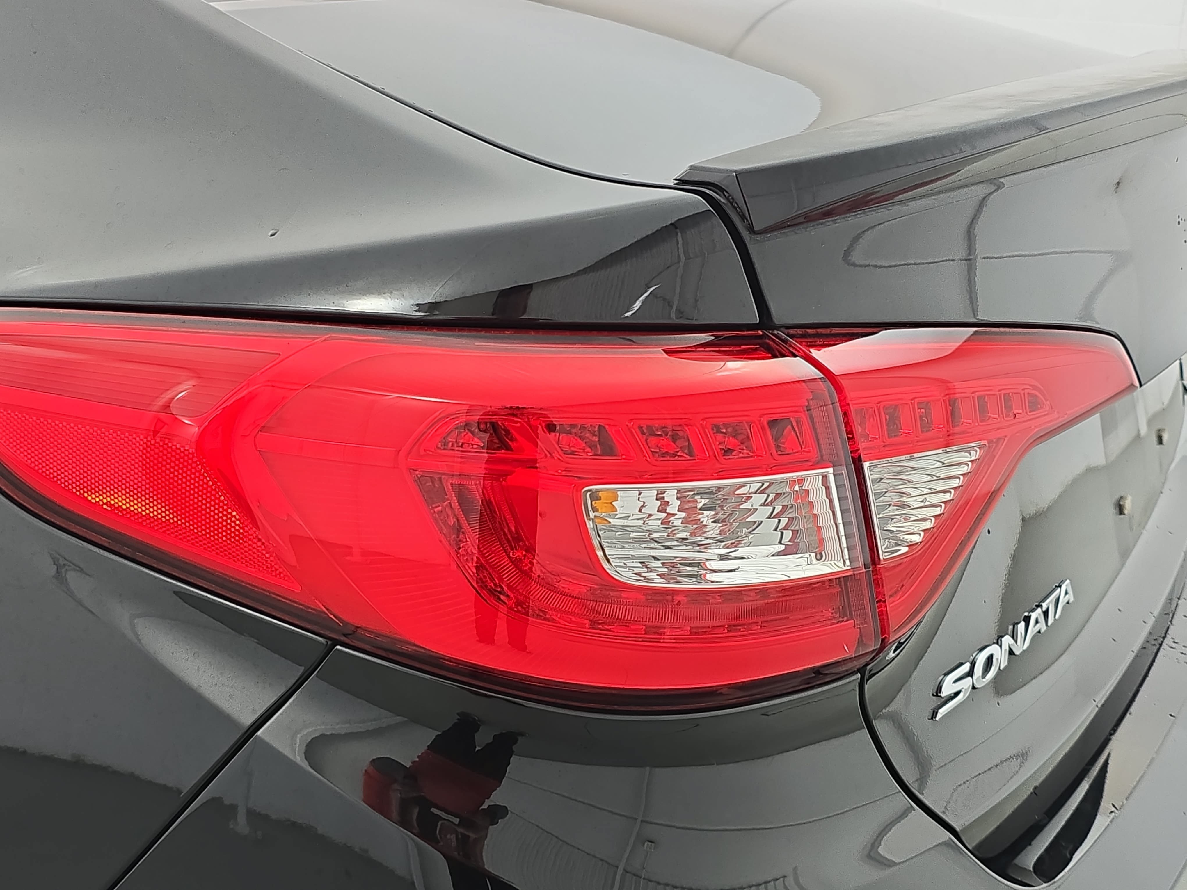 Used 2017 Hyundai Sonata Limited w/ Tech Package 03 FWD image 34
