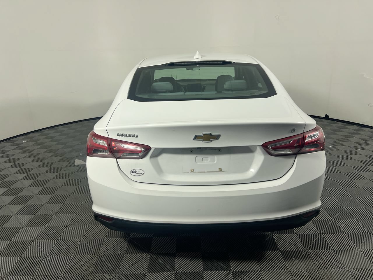 Used 2022 Chevrolet Malibu LT FWD image 4