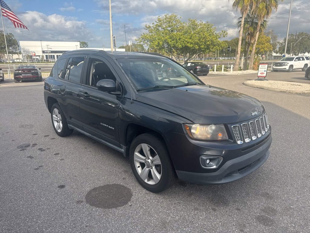 Used 2015 Jeep Compass High Altitude image 1