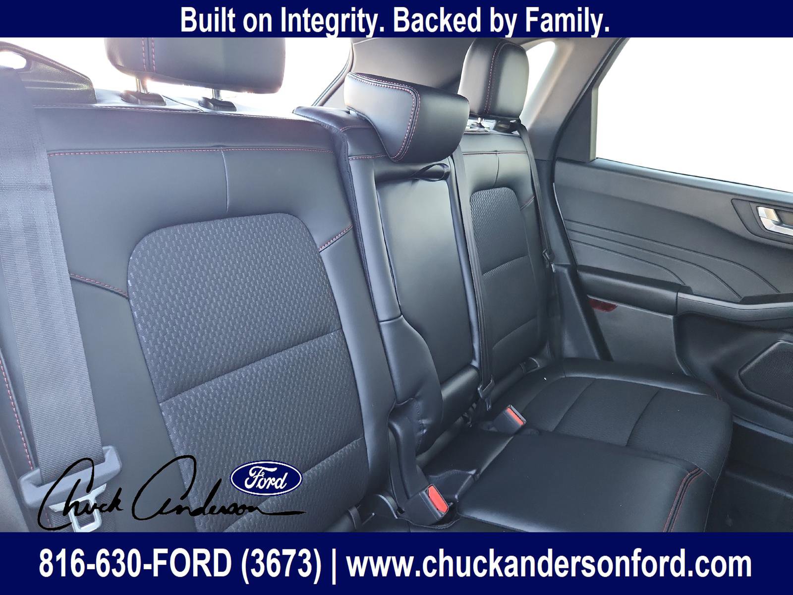 New 2026 Ford Escape ST-Line w/ Cold Weather Package AWD/4WD image 28