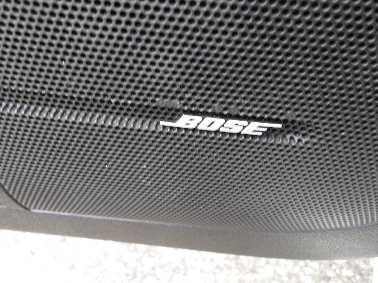 Used 2011 GMC Acadia Denali image 20