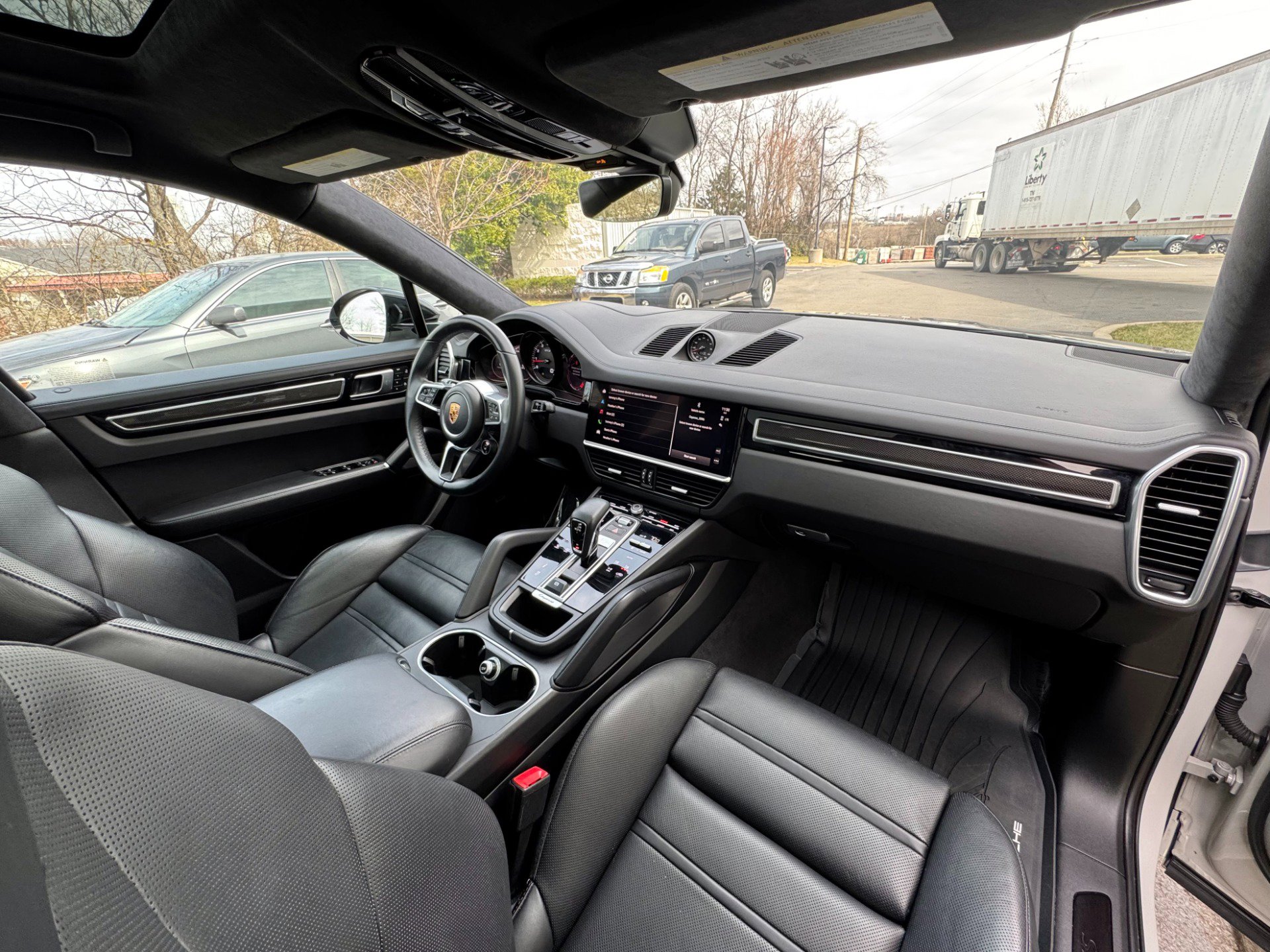 Used 2022 Porsche Cayenne GTS image 14