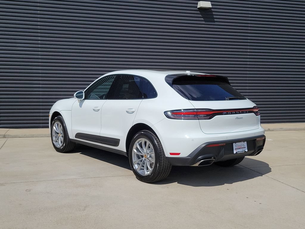 New 2026 Porsche Macan AWD/4WD image 3