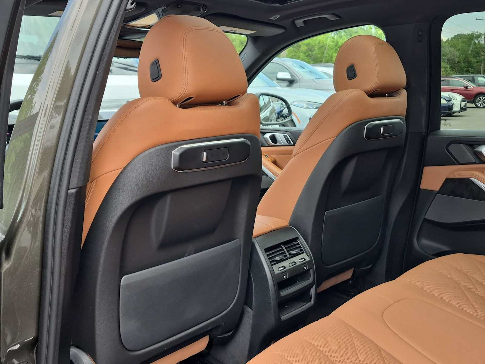Used 2024 BMW X5 xDrive40i w/ Premium Package AWD/4WD image 19