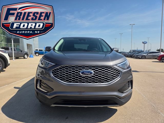 Used 2024 Ford Edge SEL w/ Convenience Package AWD/4WD image 2