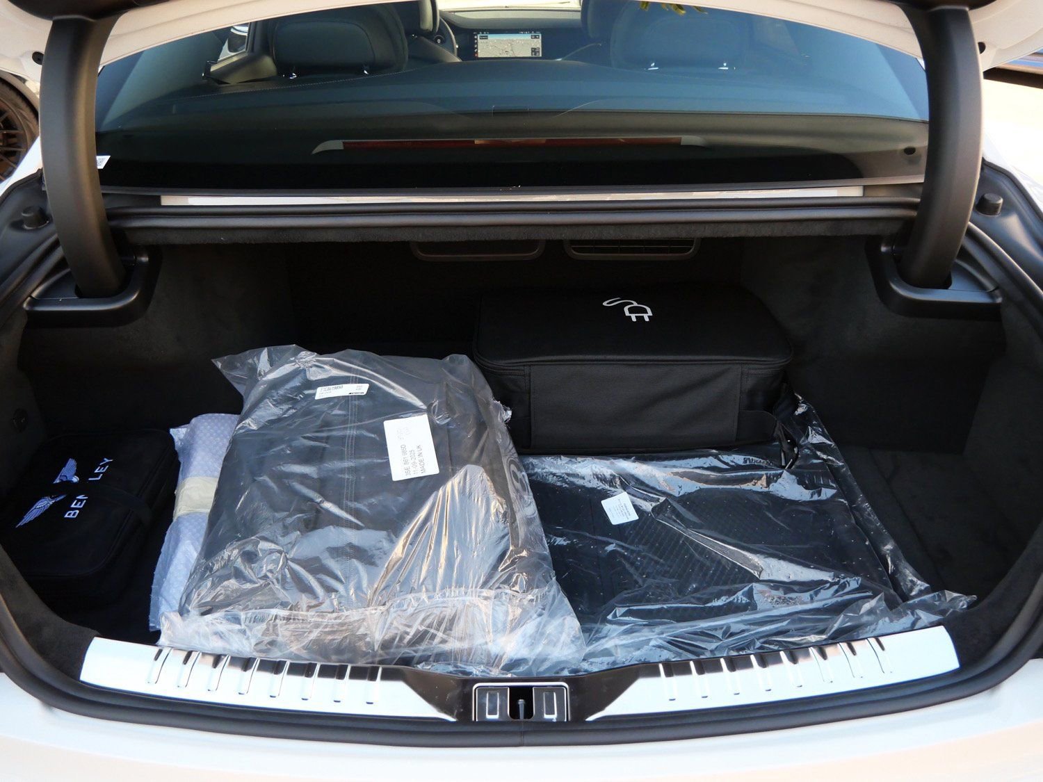 New 2026 Bentley Flying Spur Plug-In Hybrid AWD/4WD image 27