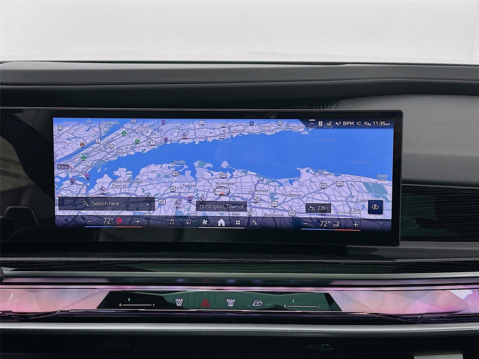 New 2026 BMW 740i xDrive w/ Premium Package image 13