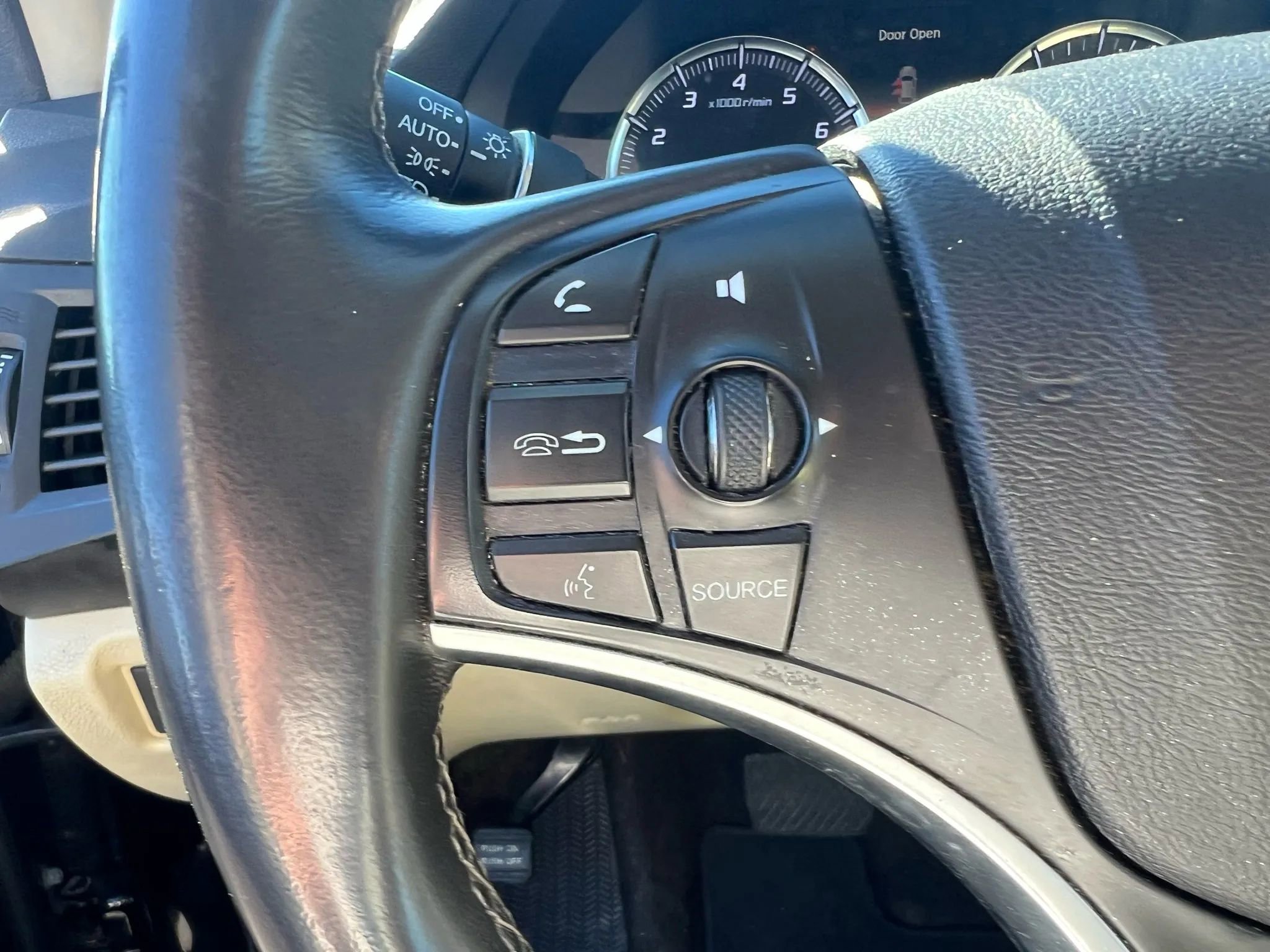 Used 2014 Acura MDX SH-AWD w/ Technology Package image 15