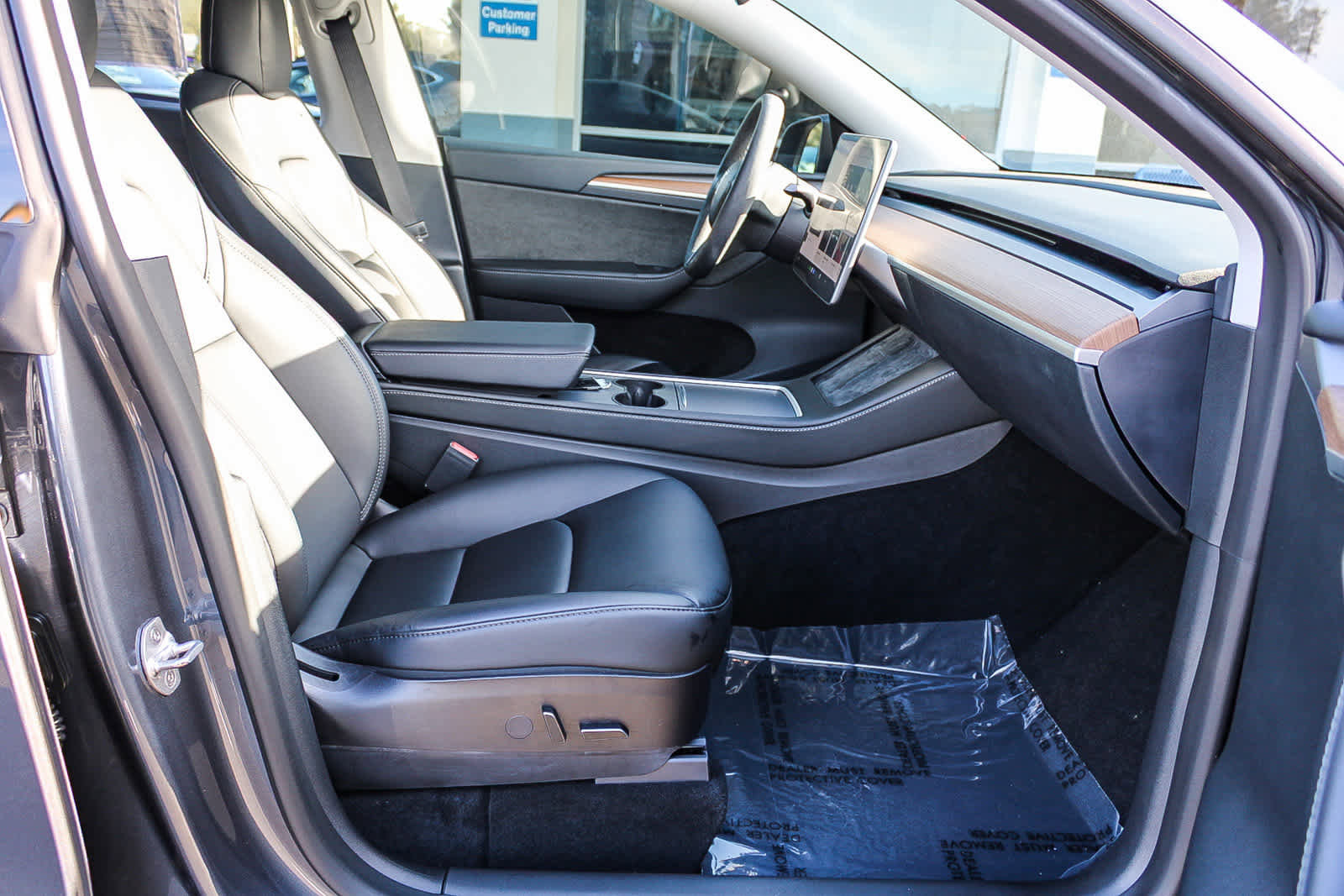 Used 2023 Tesla Model Y Performance image 15