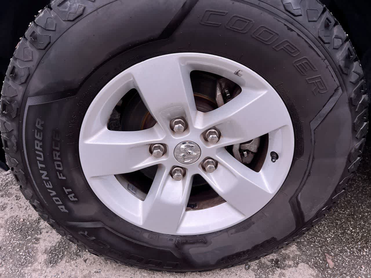 Used 2024 RAM 1500 Classic SLT AWD/4WD image 10
