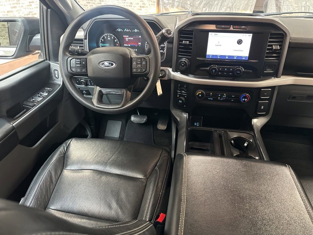 Used 2022 Ford F150 XLT w/ Trailer Tow Package image 11