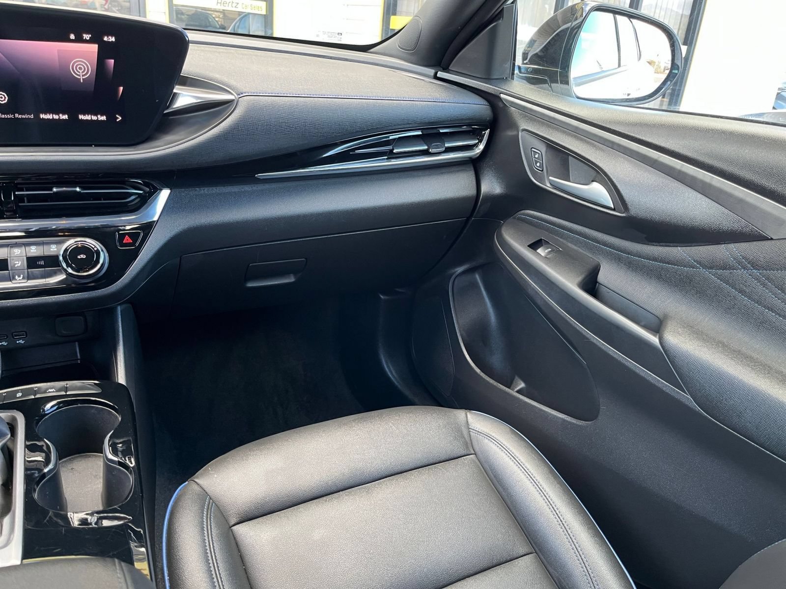 Used 2025 Buick Envista Sport Touring FWD image 33