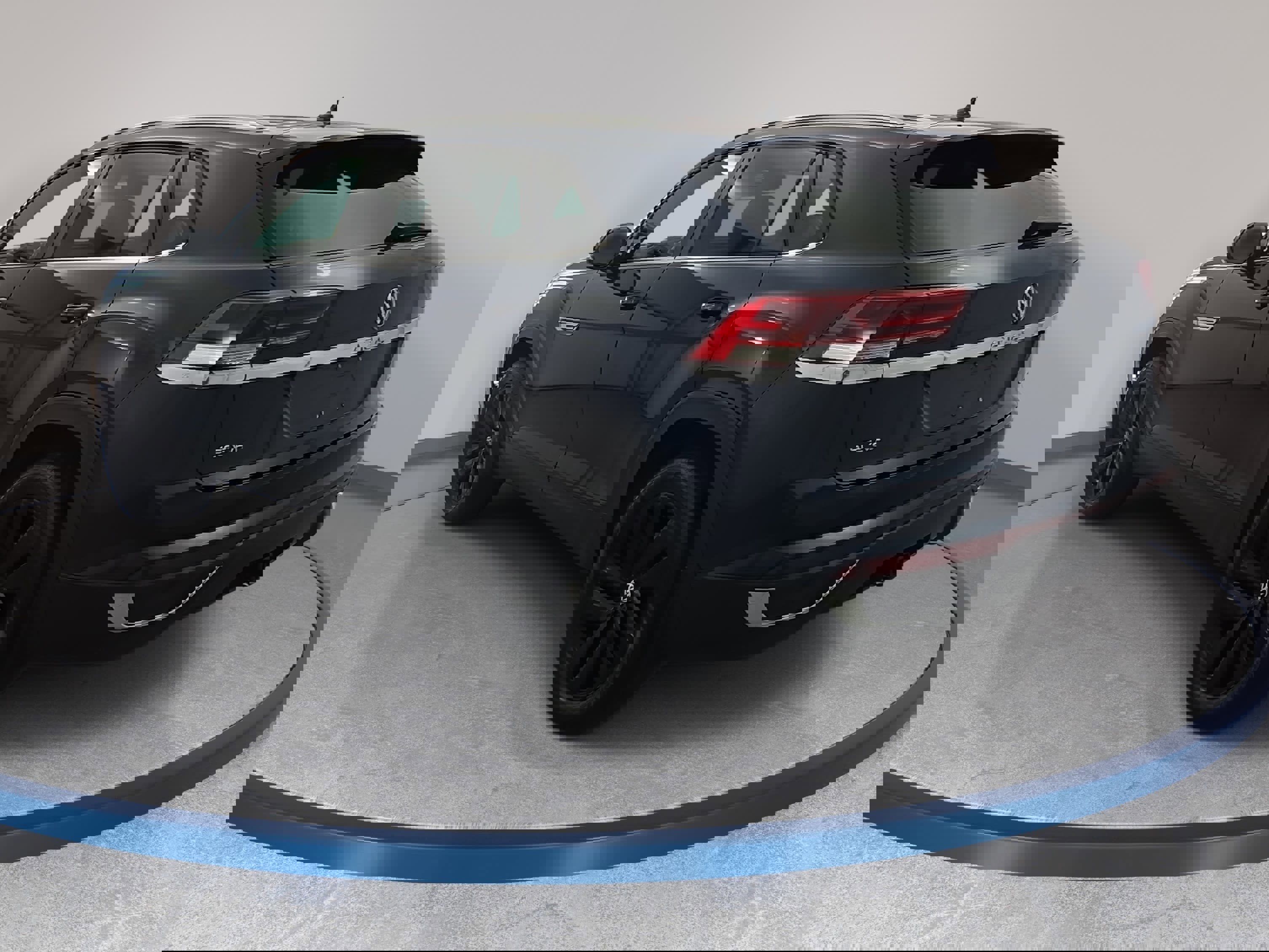 Certified 2023 Volkswagen Atlas Cross Sport SE w/ Black Wheel Package image 7