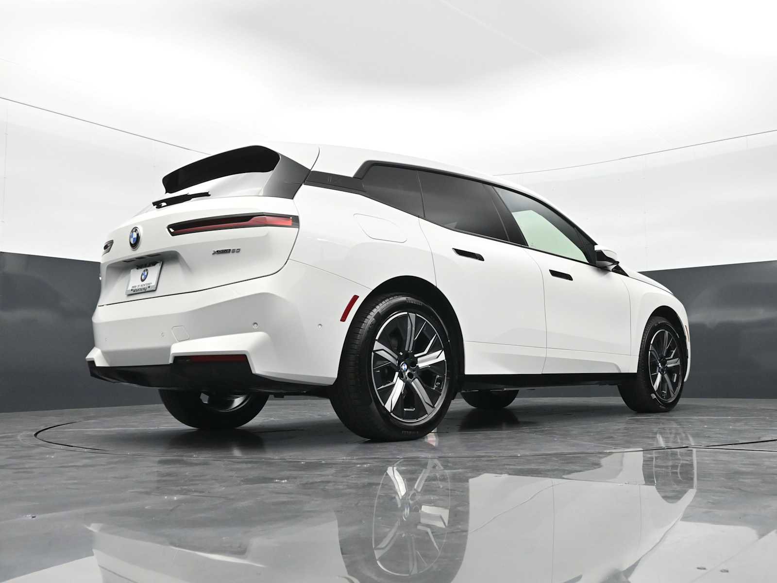 New 2026 BMW iX xDrive60 AWD/4WD image 21