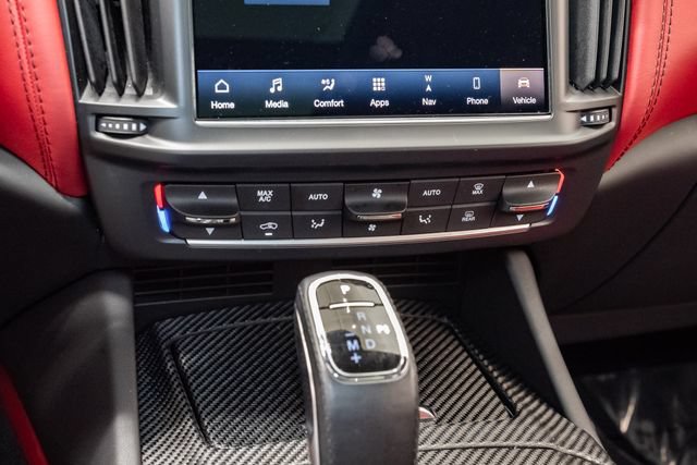 Used 2022 Maserati Levante Trofeo AWD/4WD image 20