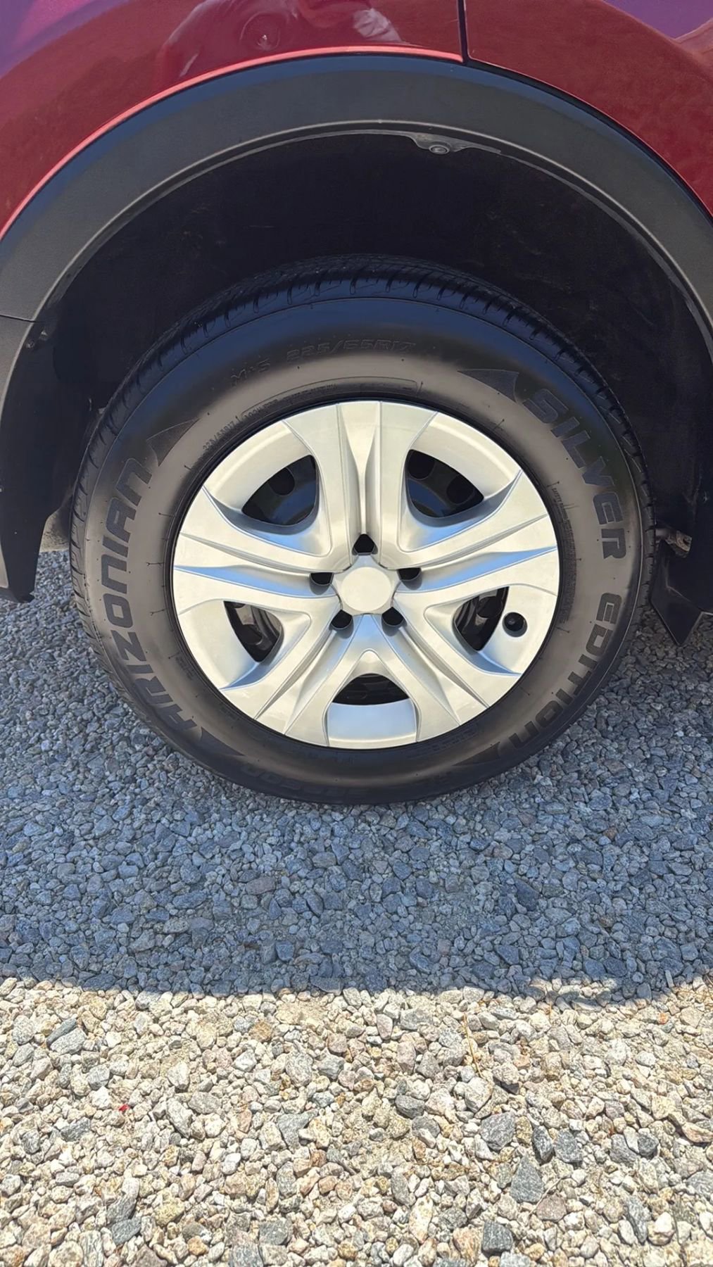 Used 2018 Toyota RAV4 LE FWD image 35