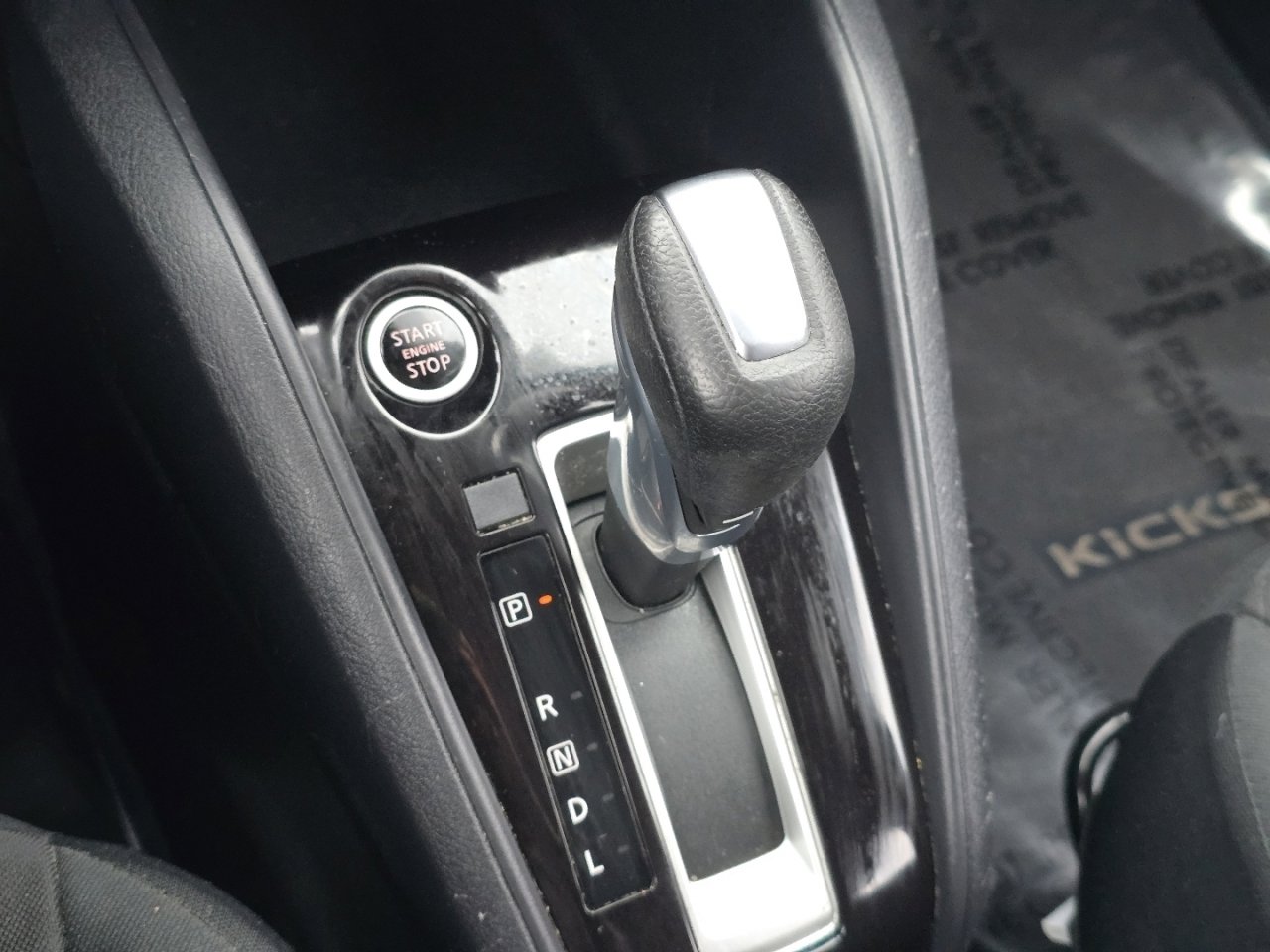 Used 2020 Nissan Kicks S image 29