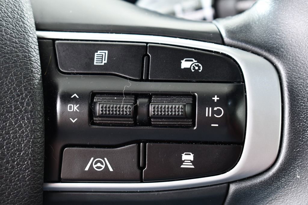 Used 2023 Kia Sportage SX image 30