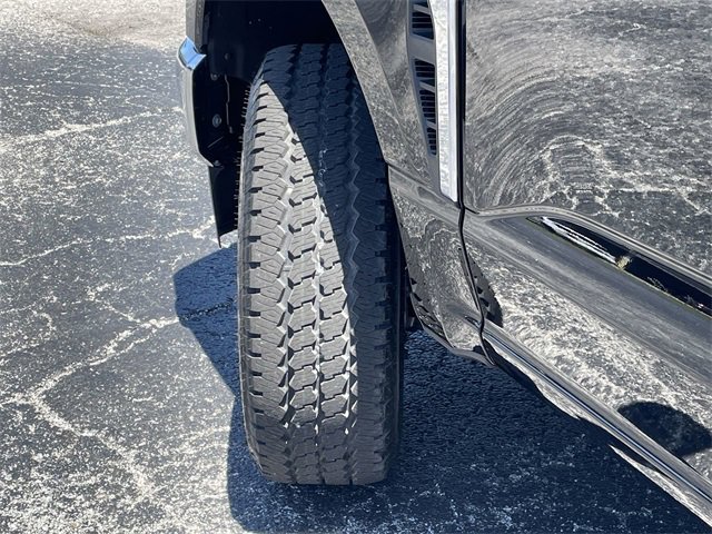 Used 2025 Ford F350 XLT w/ FX4 Off-Road Package image 39