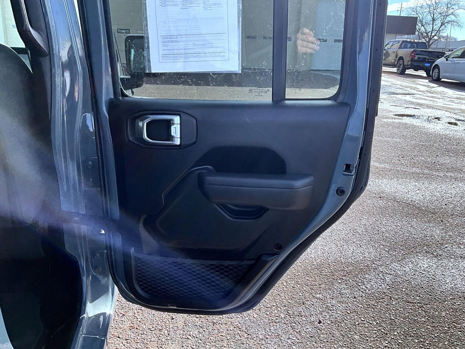 Used 2025 Jeep Gladiator Mojave AWD/4WD image 18