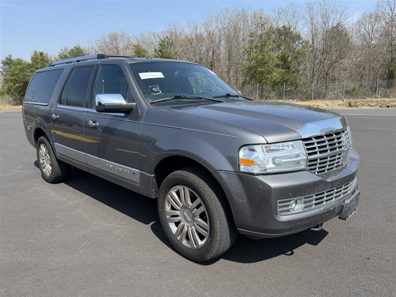 Used 2013 Lincoln Navigator L 4WD w/ HD Trailer Tow Pkg image 19