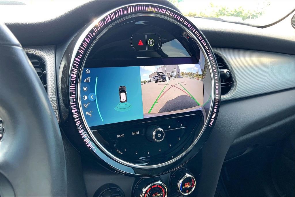 Certified 2024 MINI Cooper SE image 22