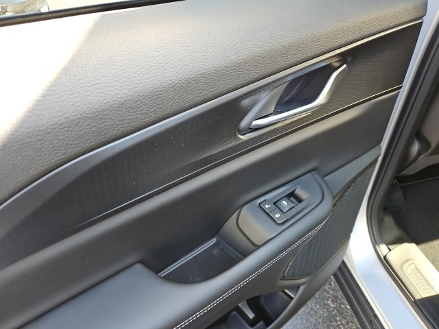 New 2025 Jeep Grand Cherokee Altitude image 19