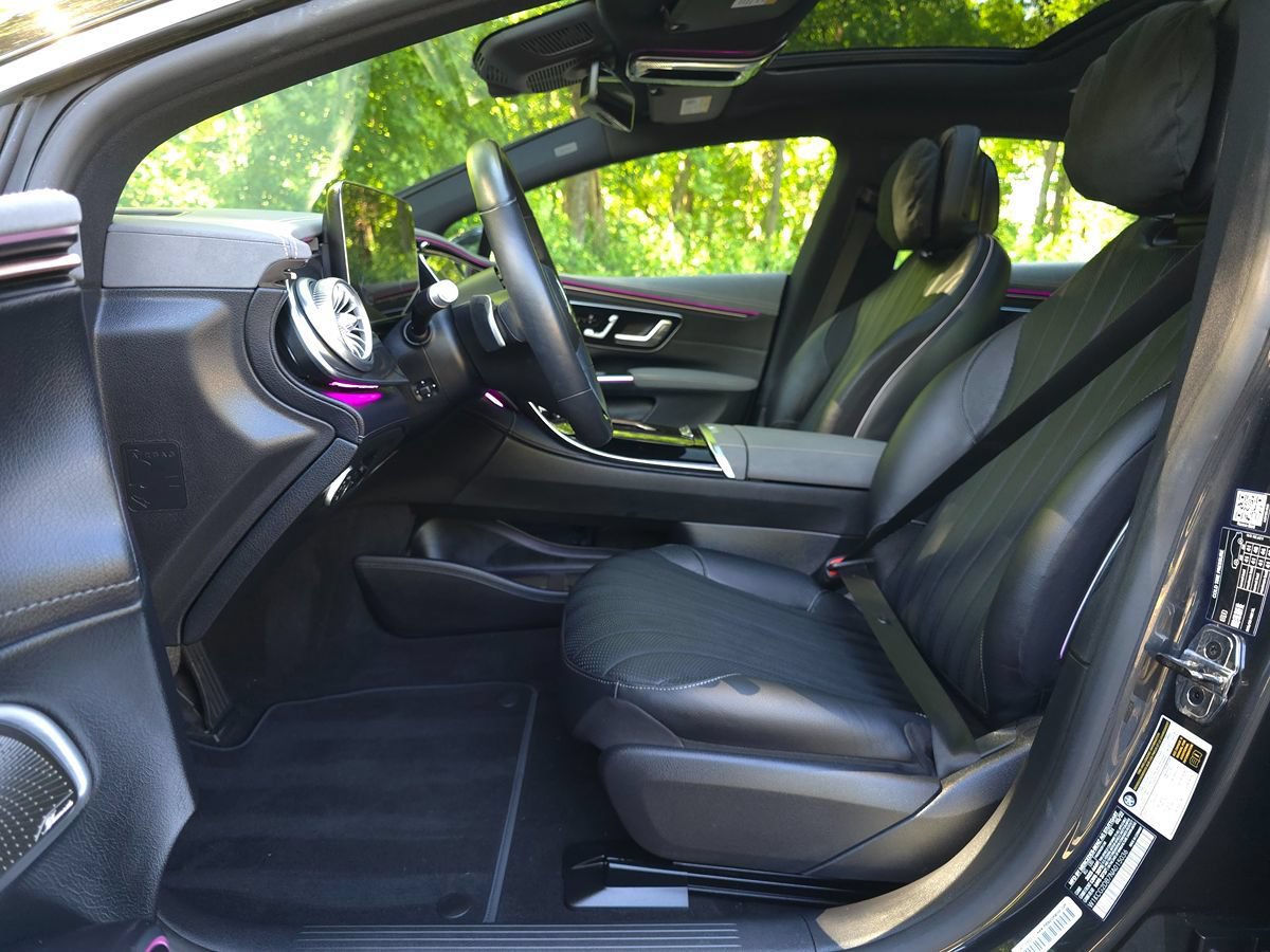 Used 2022 Mercedes-Benz EQS 450+ Sedan image 11