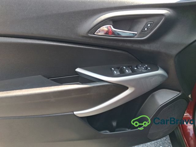 Certified 2024 Chevrolet Trax LS w/ LS Convenience Package FWD image 12