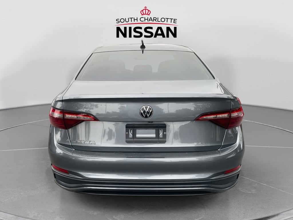 Used 2022 Volkswagen Jetta Sport FWD image 5