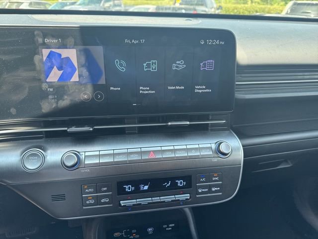 Used 2024 Hyundai Kona SEL AWD/4WD image 12