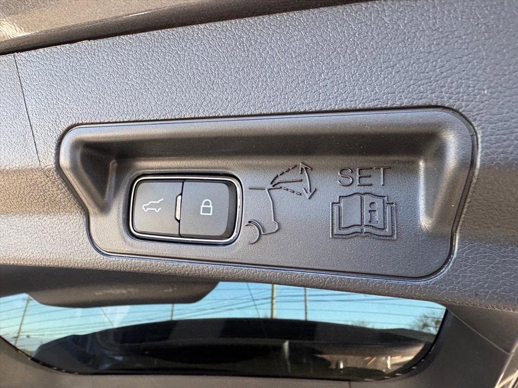 Used 2025 Ford Explorer ST w/ Sun And Sound Package image 11
