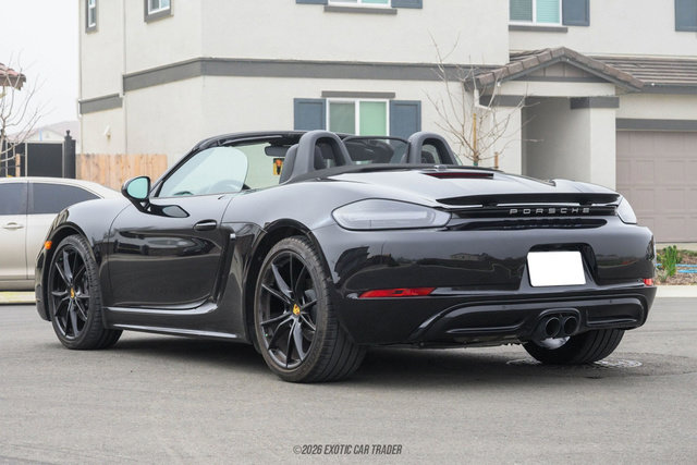 Used 2025 Porsche 718 Boxster image 6