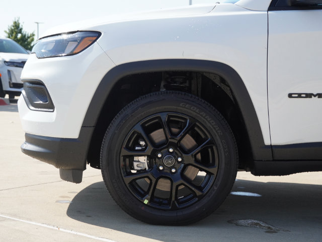 New 2026 Jeep Compass Latitude AWD/4WD image 8