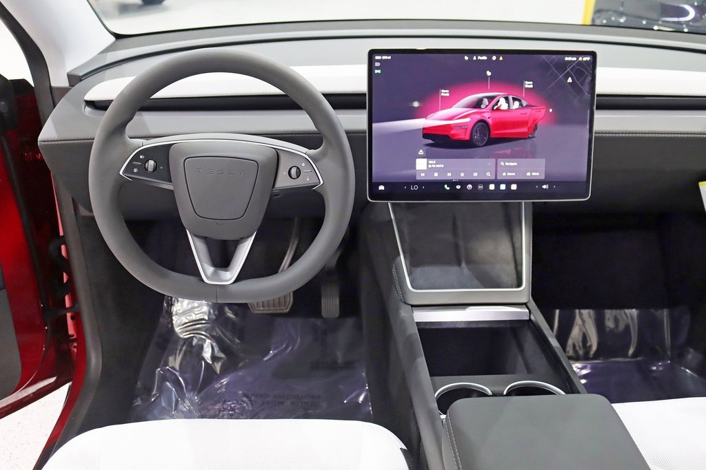 Used 2026 Tesla Model Y Long Range image 14