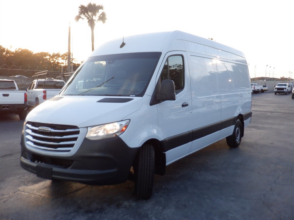 Used 2021 Freightliner Sprinter 2500 image 22